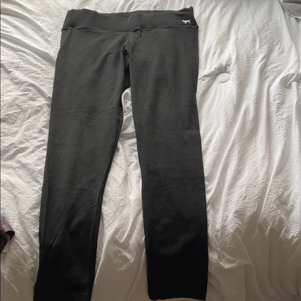 Victoria’s Secreat pink legging